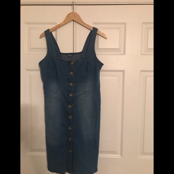 Sharagano Dresses & Skirts - Button Down Denim Dress